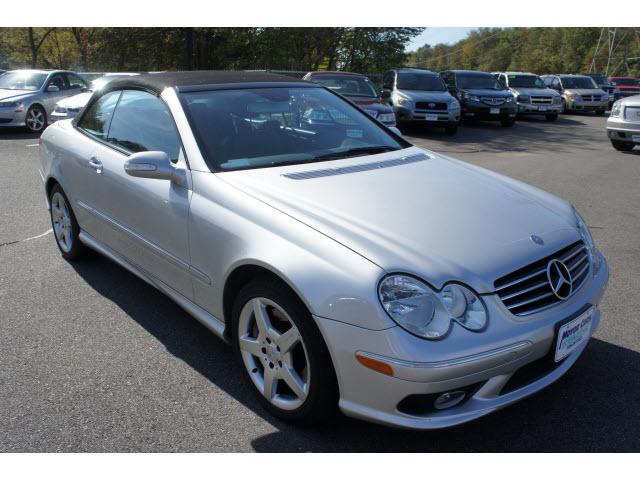 2005 Mercedes-Benz CLK Class XLE V6