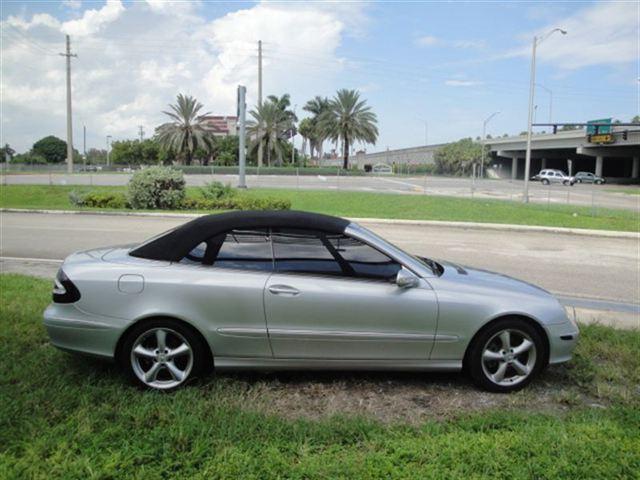 2005 Mercedes-Benz CLK Class Limited V6