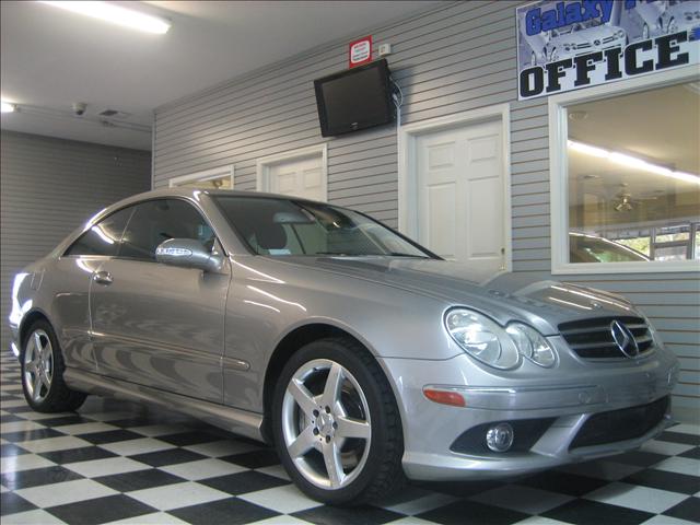 2006 Mercedes-Benz CLK Class XLE V6