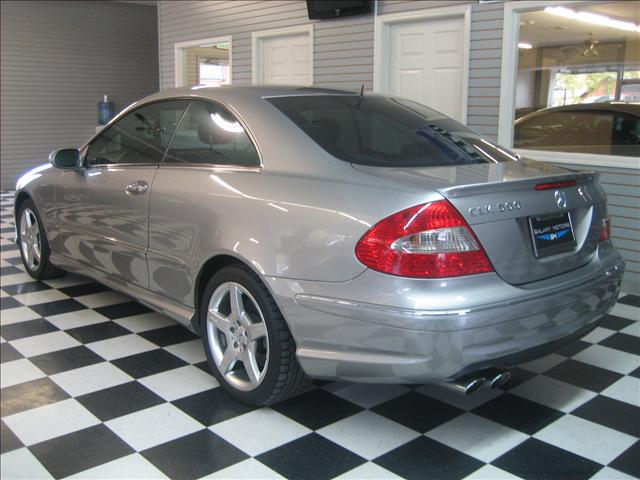 2006 Mercedes-Benz CLK Class XLE V6