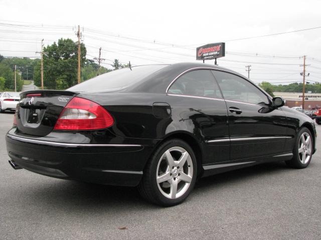 2006 Mercedes-Benz CLK Class XLE V6