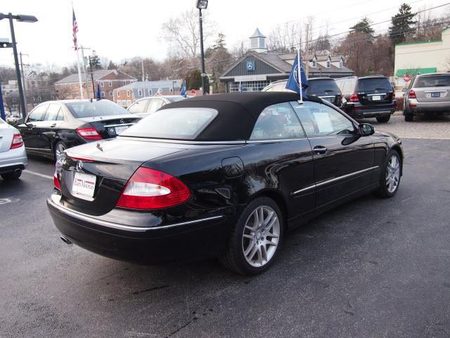 2009 Mercedes-Benz CLK Class 3906