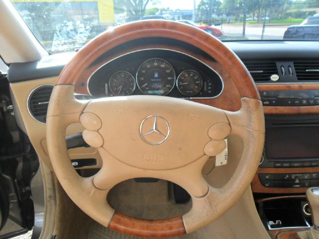 2006 Mercedes-Benz CLS-Class Unknown