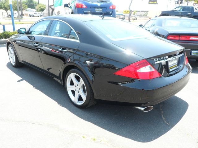 2007 Mercedes-Benz CLS-Class Extended VERY LOW Miles