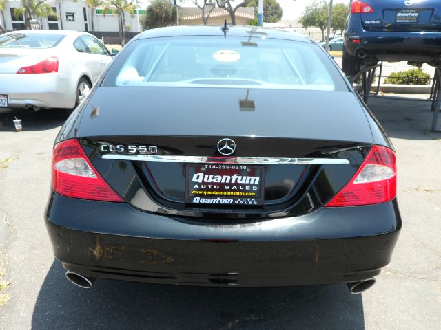 2007 Mercedes-Benz CLS-Class Extended VERY LOW Miles