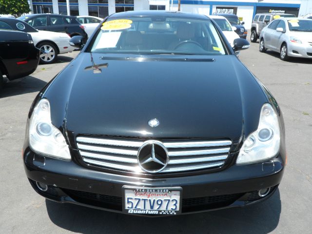 2007 Mercedes-Benz CLS-Class Extended VERY LOW Miles