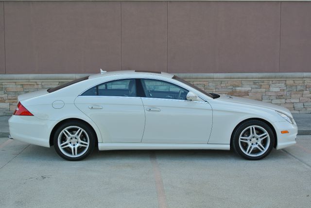 2007 Mercedes-Benz CLS-Class 4X4 Crew Cab Super Duty Lariat