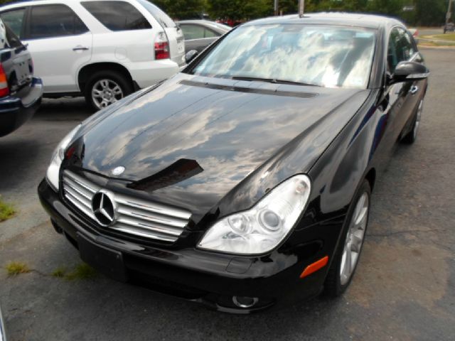 2008 Mercedes-Benz CLS-Class Extended VERY LOW Miles