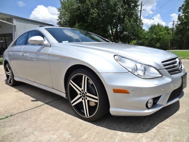 2008 Mercedes-Benz CLS-Class Mega-short-slt-5.9l Diesel-srw-4wd-1 Owner