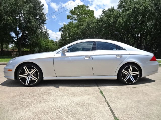 2008 Mercedes-Benz CLS-Class Mega-short-slt-5.9l Diesel-srw-4wd-1 Owner