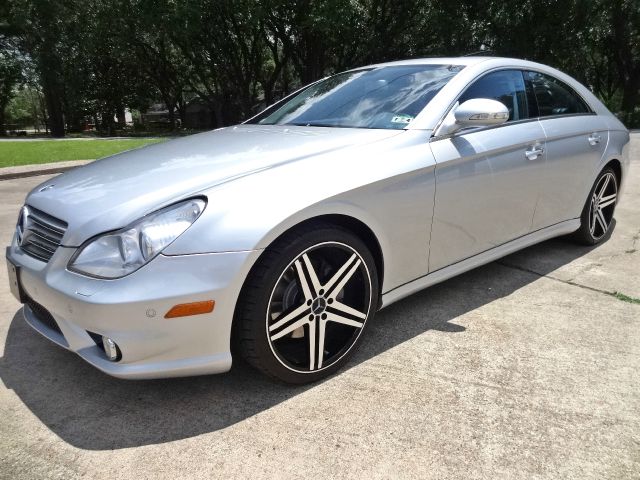 2008 Mercedes-Benz CLS-Class Mega-short-slt-5.9l Diesel-srw-4wd-1 Owner