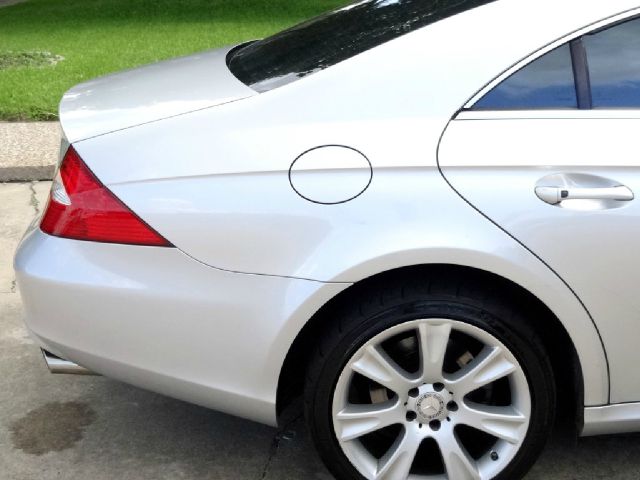 2008 Mercedes-Benz CLS-Class Extended VERY LOW Miles