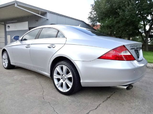 2008 Mercedes-Benz CLS-Class Extended VERY LOW Miles