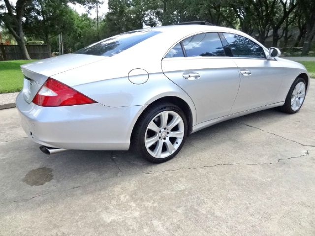 2008 Mercedes-Benz CLS-Class Extended VERY LOW Miles