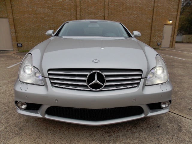 2008 Mercedes-Benz CLS-Class Extended VERY LOW Miles