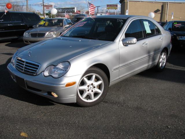 2003 Mercedes-Benz C Class 3.2 TL - Extra Sharp