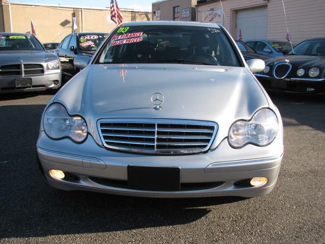 2003 Mercedes-Benz C Class 3.2 TL - Extra Sharp