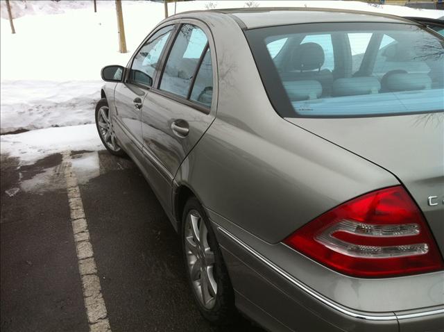 2003 Mercedes-Benz C Class 4dr Sdn Manual