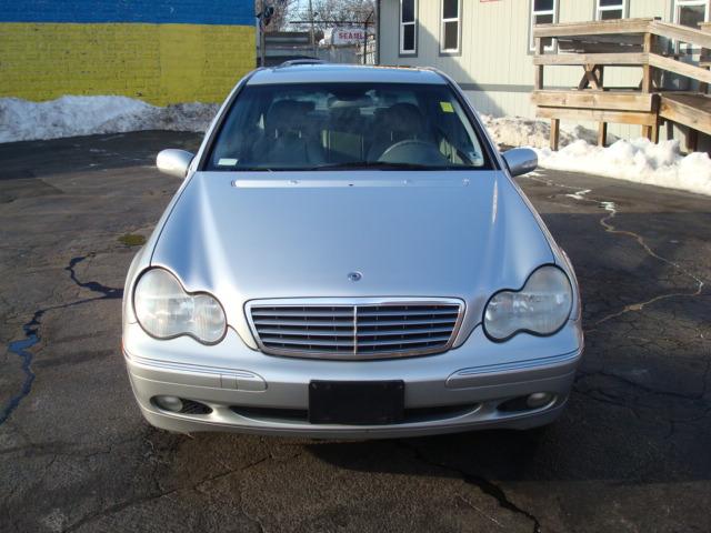 2003 Mercedes-Benz C Class 3.2 TL - Extra Sharp