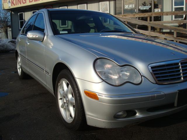 2003 Mercedes-Benz C Class 3.2 TL - Extra Sharp