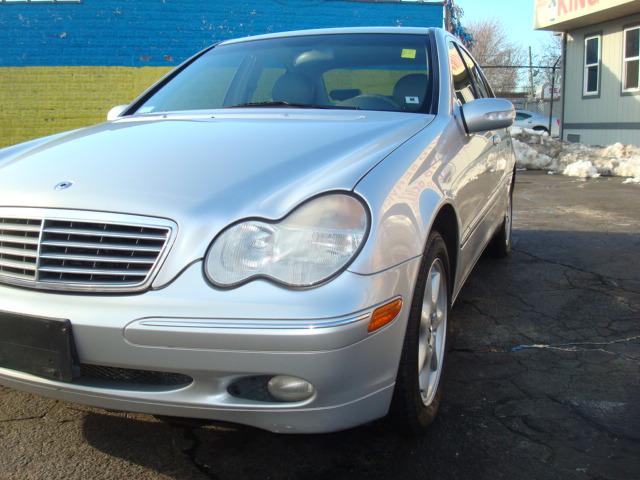 2003 Mercedes-Benz C Class 3.2 TL - Extra Sharp