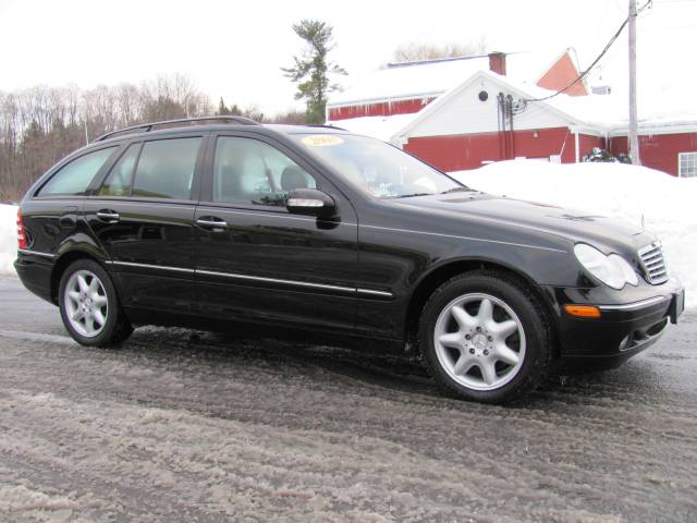 2003 Mercedes-Benz C Class 4WD Crew Cab 130 LT W/1lt