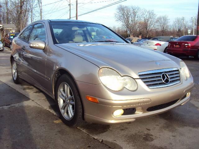 2003 Mercedes-Benz C Class 3.5rl Nav.+premium Pkg