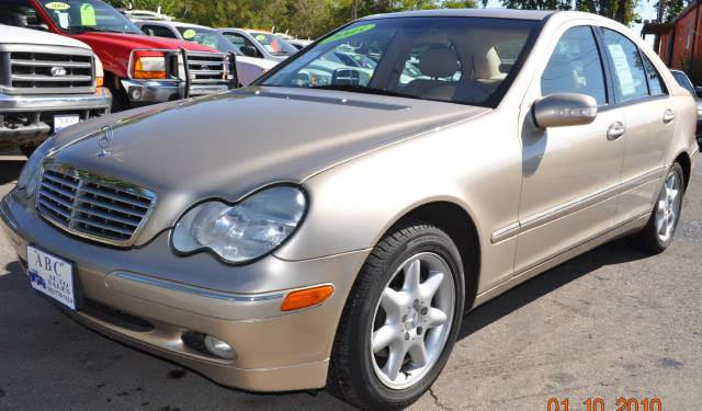 2003 Mercedes-Benz C Class 3.2 TL - Extra Sharp