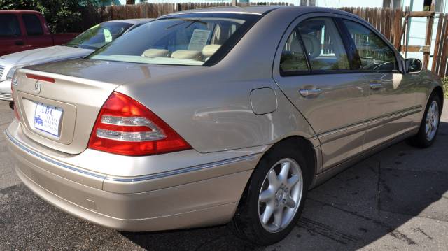 2003 Mercedes-Benz C Class 3.2 TL - Extra Sharp