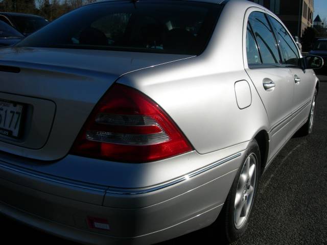 2003 Mercedes-Benz C Class Series 4