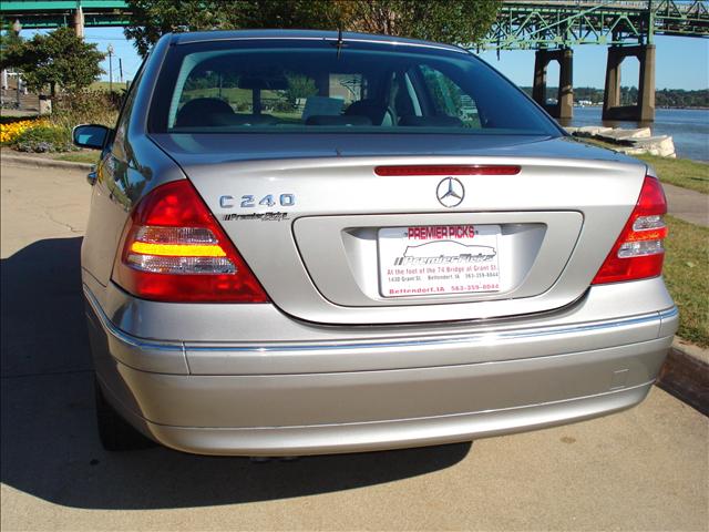 2003 Mercedes-Benz C Class 3.2 TL - Extra Sharp