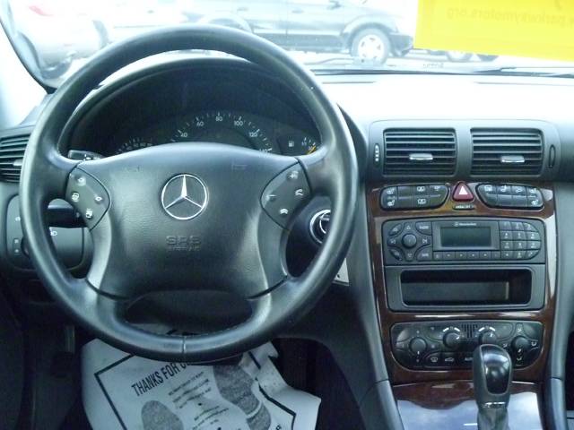 2003 Mercedes-Benz C Class 3.2 TL - Extra Sharp