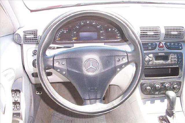 2004 Mercedes-Benz C Class 323i Automatic 4DR