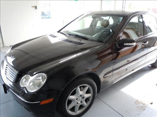 2004 Mercedes-Benz C Class LTZ Sport Utility Pickup 4D 5 1/4 Ft