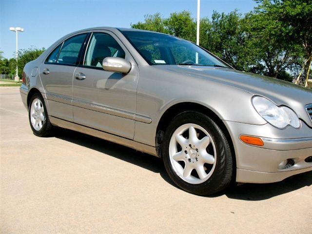 2004 Mercedes-Benz C Class E-350 Super Duty 158 WB DRW