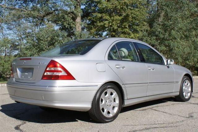 2005 Mercedes-Benz C Class 5DR 4WD CREW CA