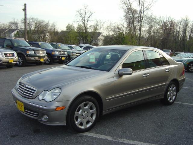 2005 Mercedes-Benz C Class LTZ Sport Utility Pickup 4D 5 1/4 Ft