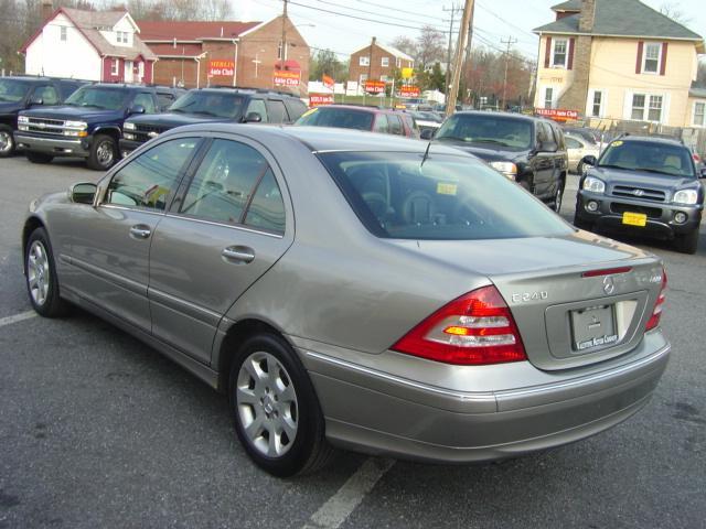 2005 Mercedes-Benz C Class LTZ Sport Utility Pickup 4D 5 1/4 Ft