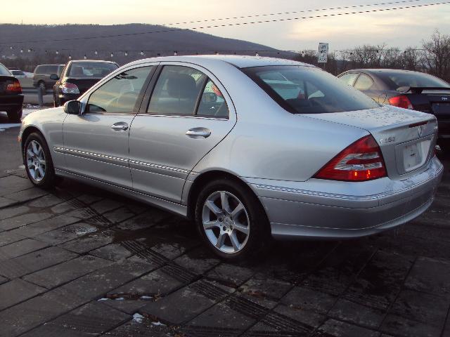 2007 Mercedes-Benz C Class SLE Pickup 4D 5 3/4 Ft