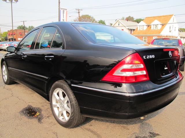 2007 Mercedes-Benz C Class 2500/sle