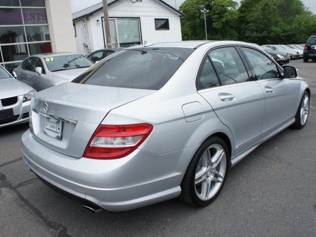 2009 Mercedes-Benz C Class 4dr Sdn Manual (natl)