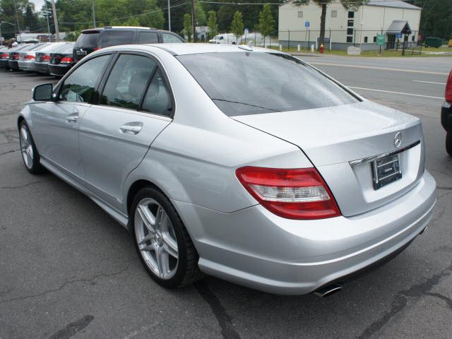 2009 Mercedes-Benz C Class 4dr Sdn Manual (natl)