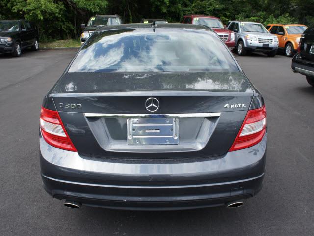 2009 Mercedes-Benz C Class 1500 Rear-wheel Drive