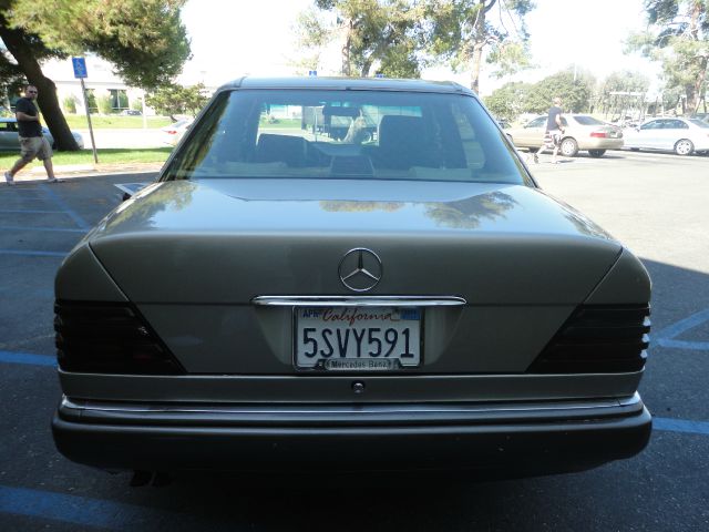 1994 Mercedes-Benz E-Class SXT