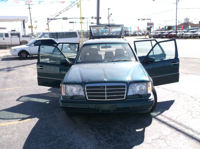 1995 Mercedes-Benz E-Class SXT