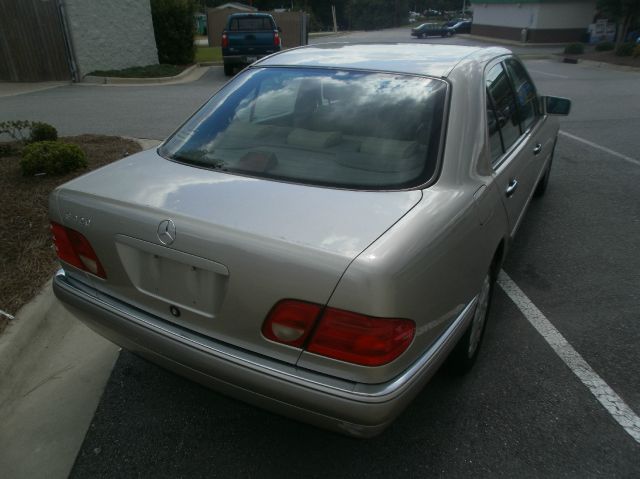 1996 Mercedes-Benz E-Class SXT