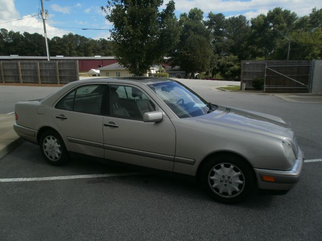 1996 Mercedes-Benz E-Class SXT