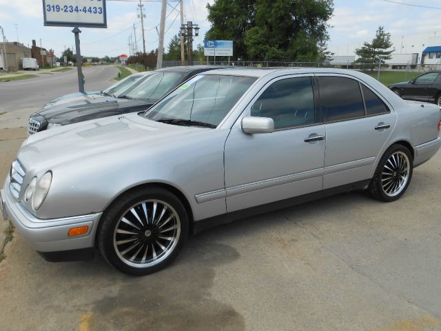 1996 Mercedes-Benz E-Class SXT