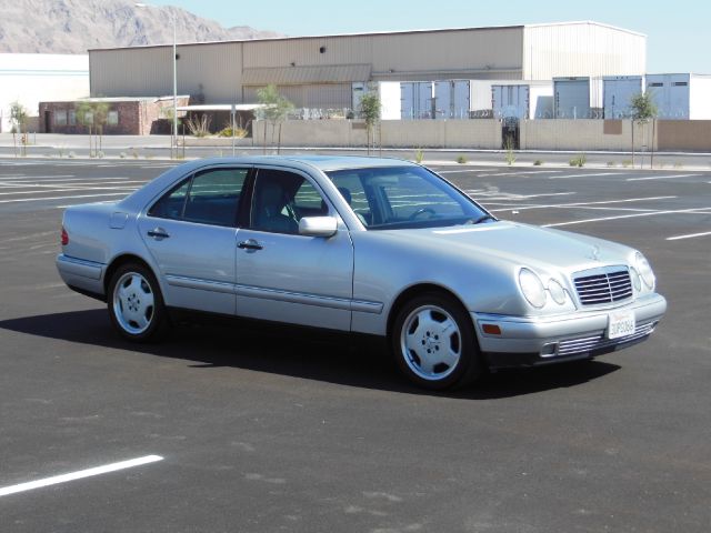 1997 Mercedes-Benz E-Class SXT