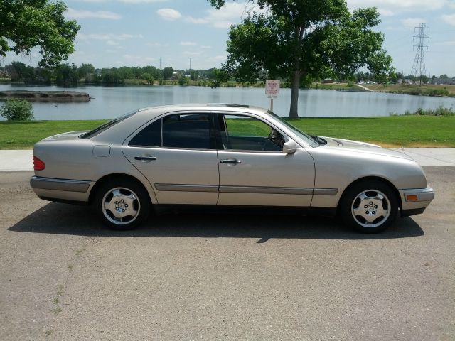 1997 Mercedes-Benz E-Class C230 1.8K